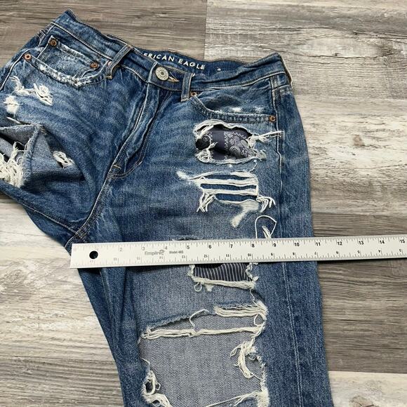 American Eagles Blue Womens 2 Distressed Thrashed 90s Boyfriend Fit Denim Jeans - Picture 10 of 14